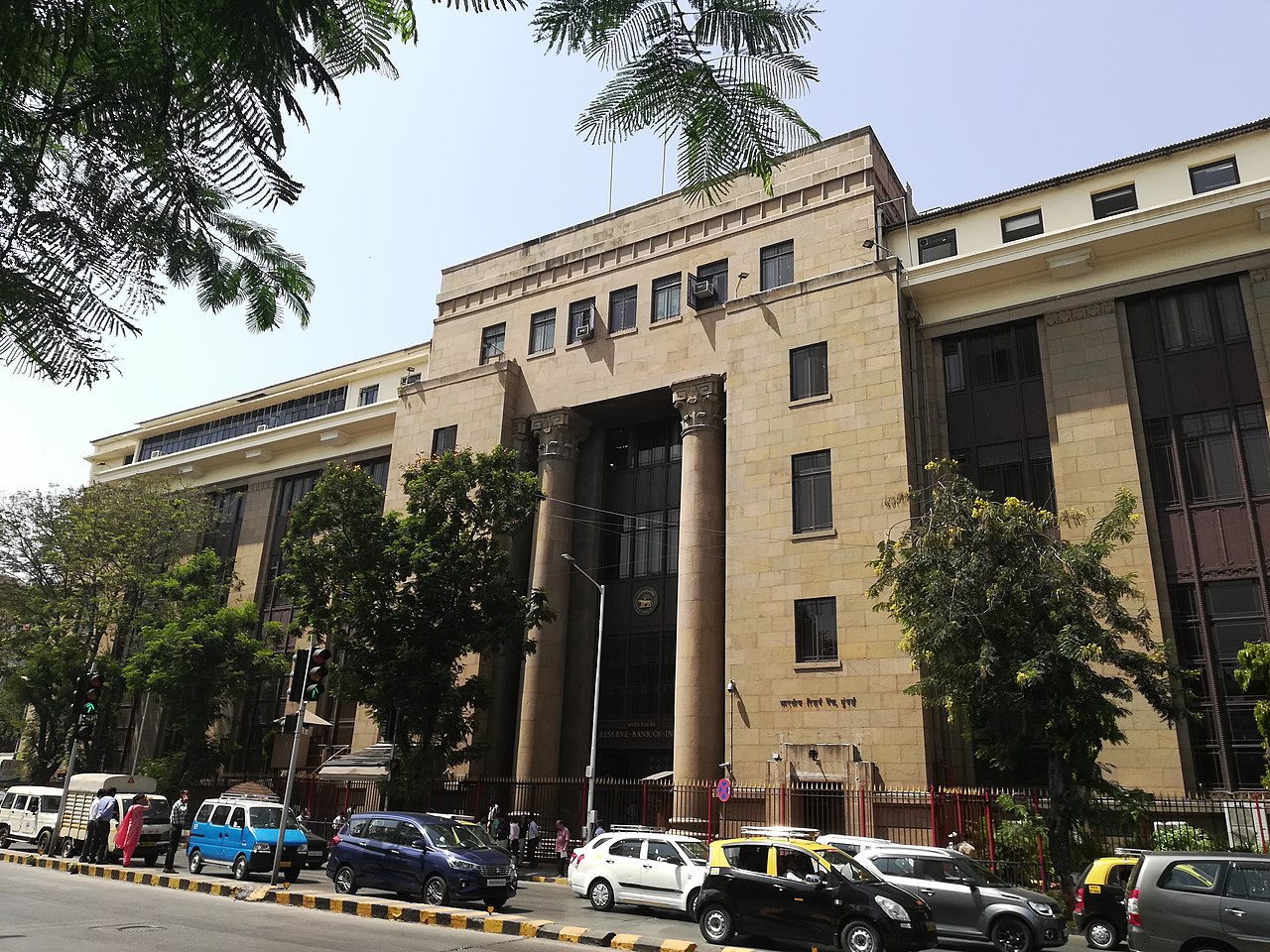 Facade of the RBI building, Mumbai