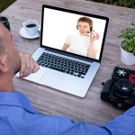 customer on a video call with relationship manager